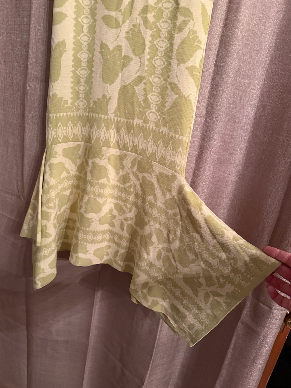 Misa Los Angeles Floral Jacquard Midi Skirt in Light Green size XS - Picture 6 of 8